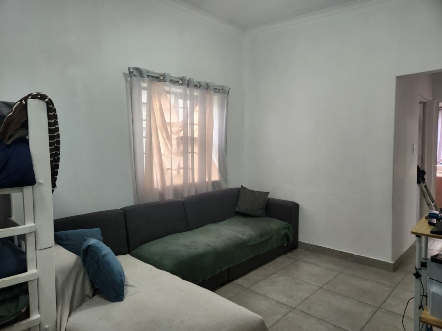 2 Bedroom Property for Sale in Pacaltsdorp Western Cape